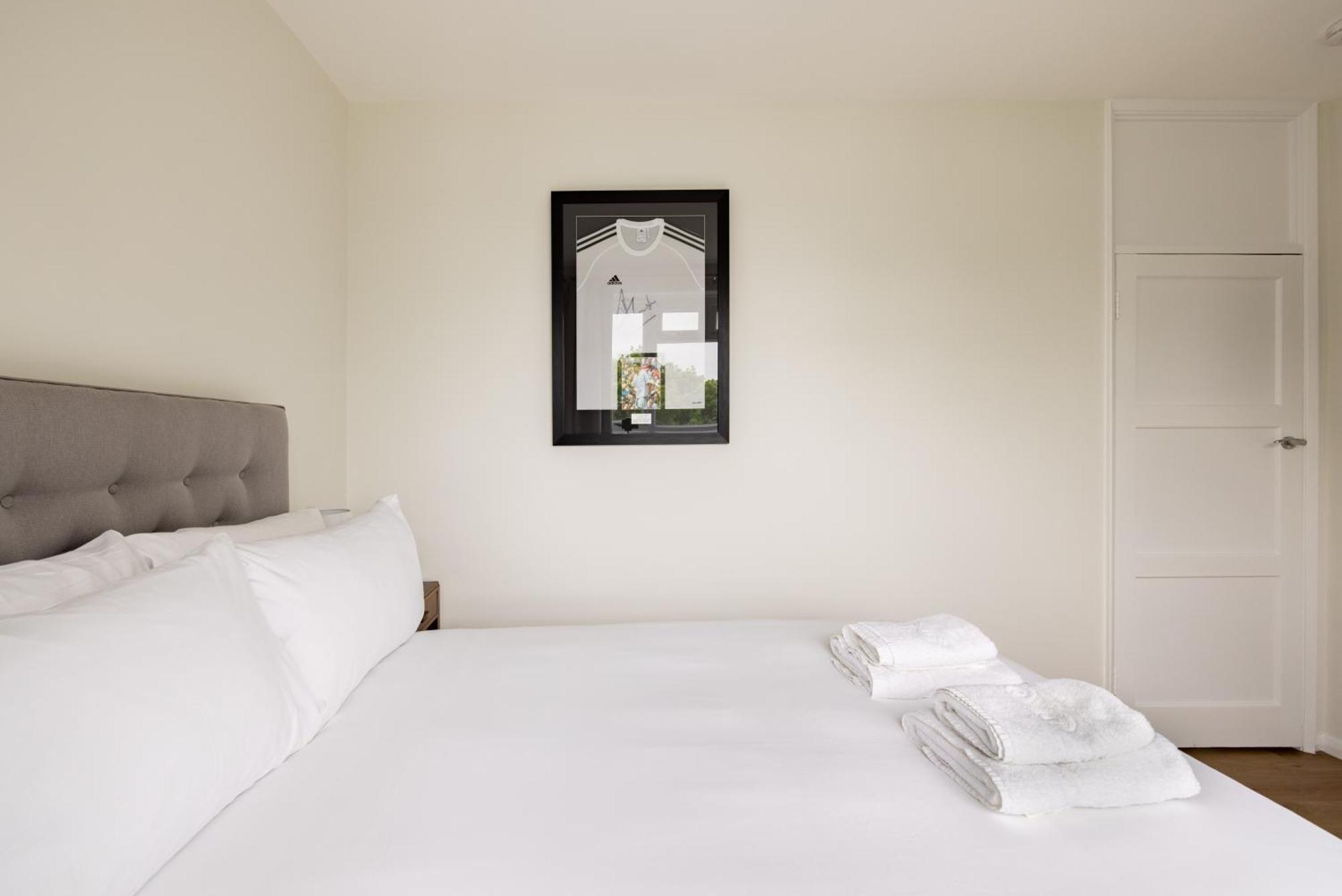 Penthousestays Wimbledon - Chic 2 Bedroom King Bed With Balcony - 2 Mins From Wimbledon Tennis Club And Museum - Aeltc Appartamento *