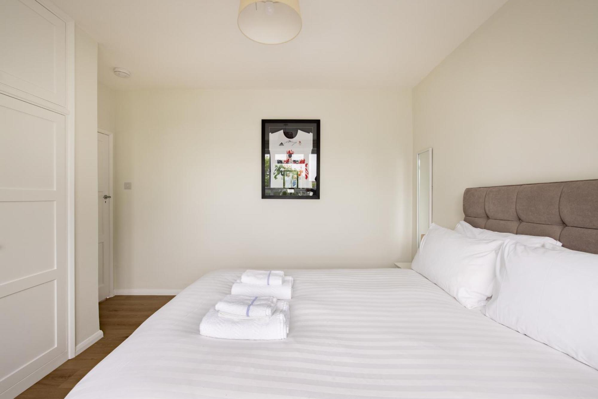Appartamento Penthousestays Wimbledon - Chic 2 Bedroom King Bed With Balcony - 2 Mins From Wimbledon Tennis Club And Museum - Aeltc *